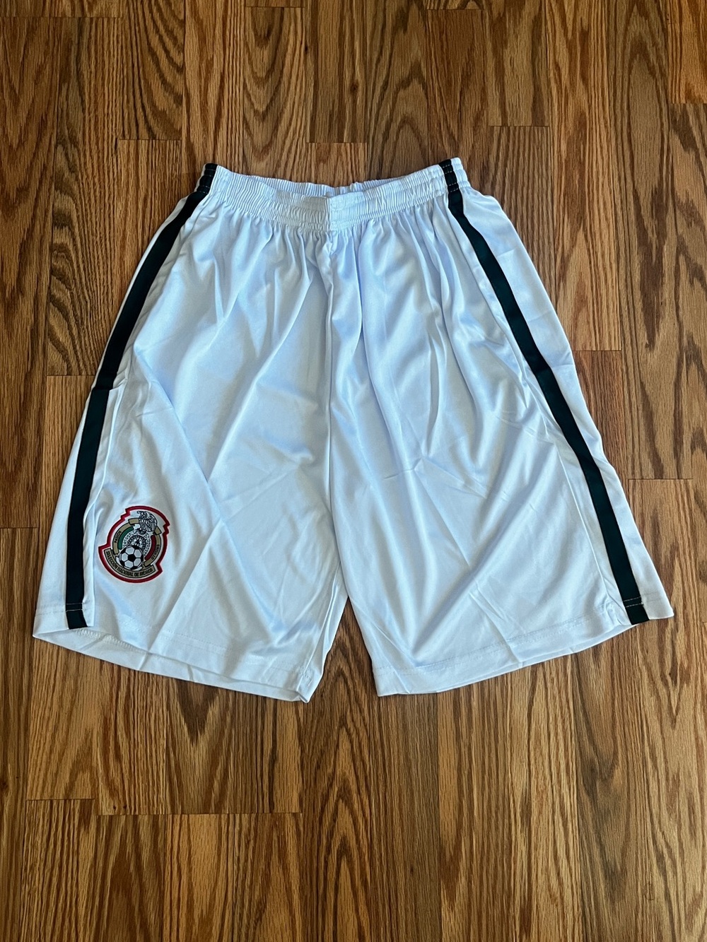Mexico Shorts – White – Large - Unisex - NWOT